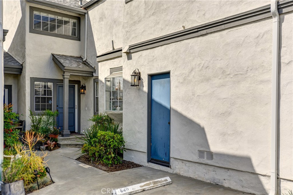 840 W. Country View 66