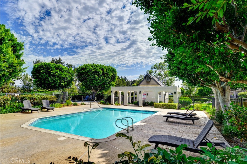 840 W. Country View 66