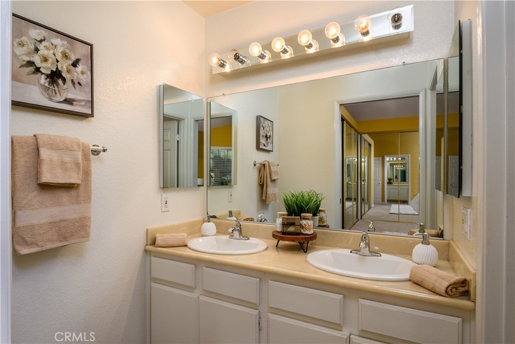 840 W. Country View 66