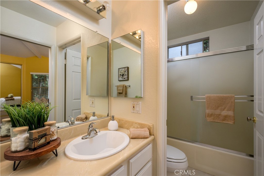 840 W. Country View 66
