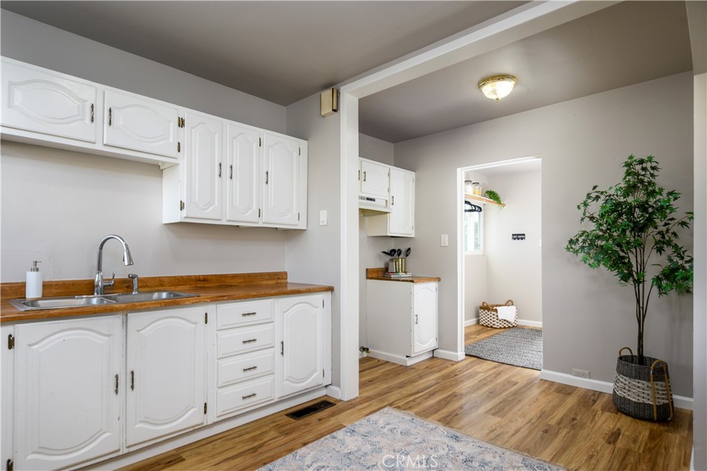 10722 Rose Hedge Drive