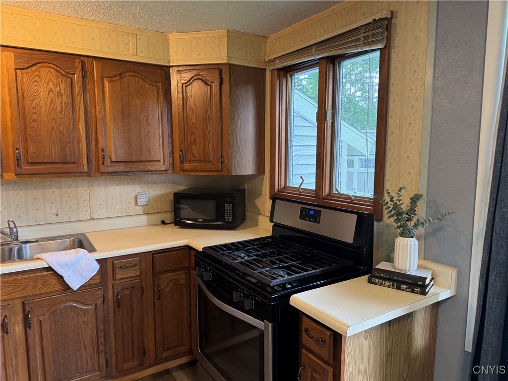 8438 Grandview Drive