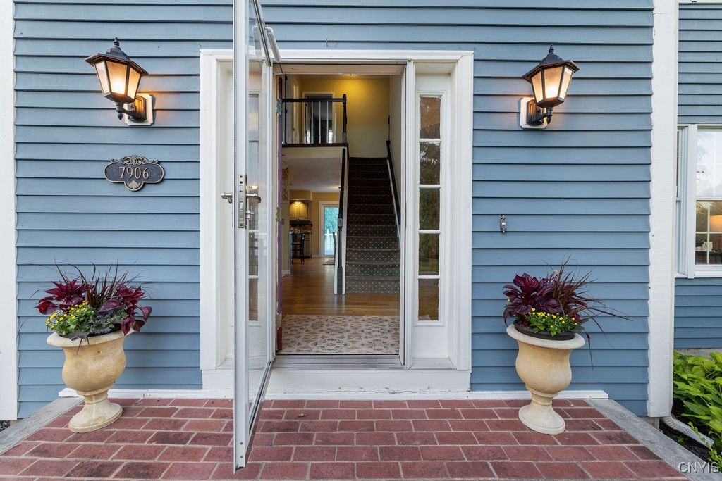 7906 East Ridge Pointe Drive