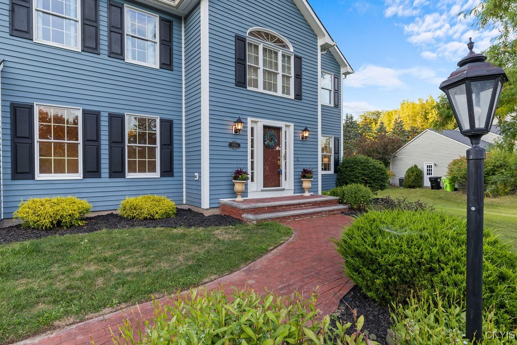 7906 East Ridge Pointe Drive