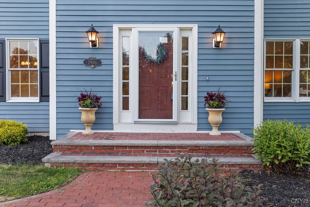 7906 East Ridge Pointe Drive