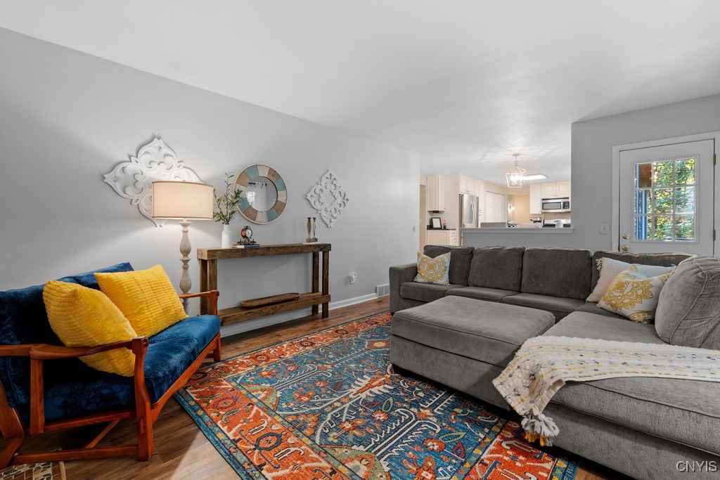 4329 Collier Circle
