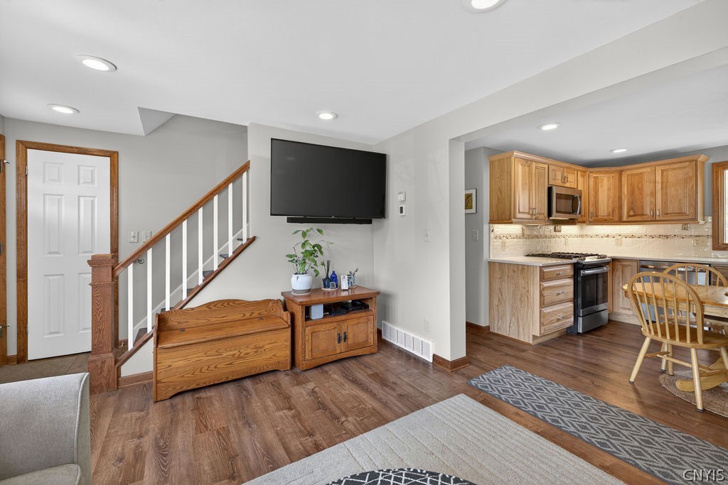 101 Broadmoor Drive