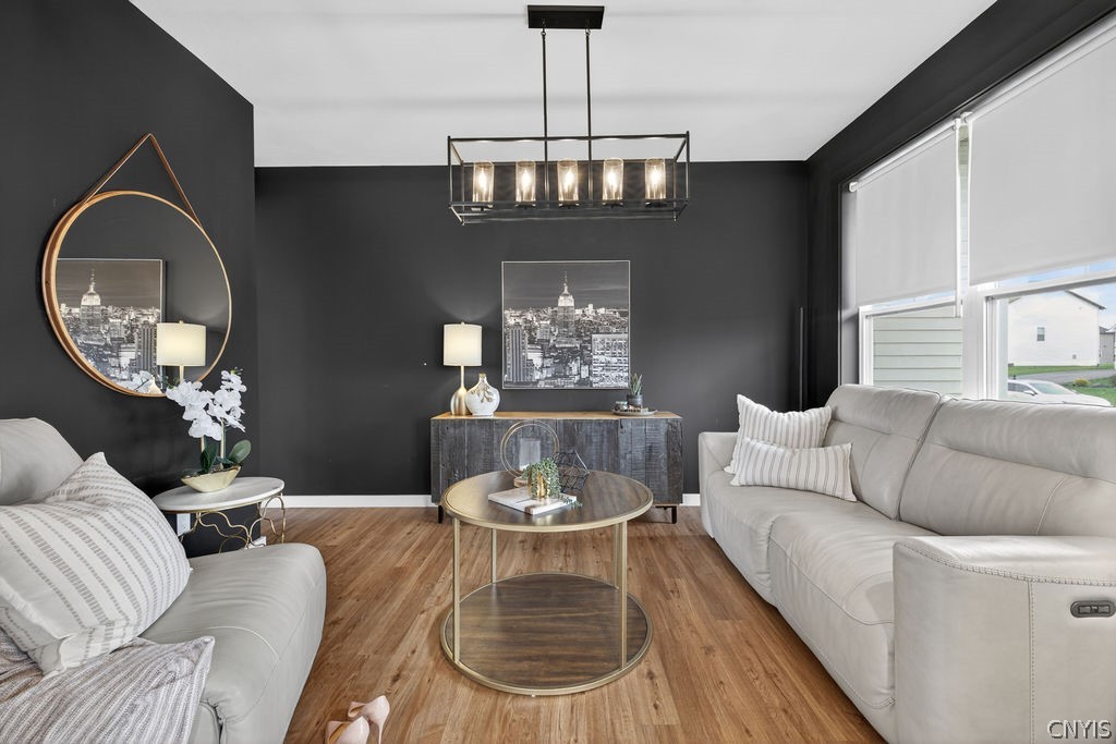 5567 Rolling Meadows