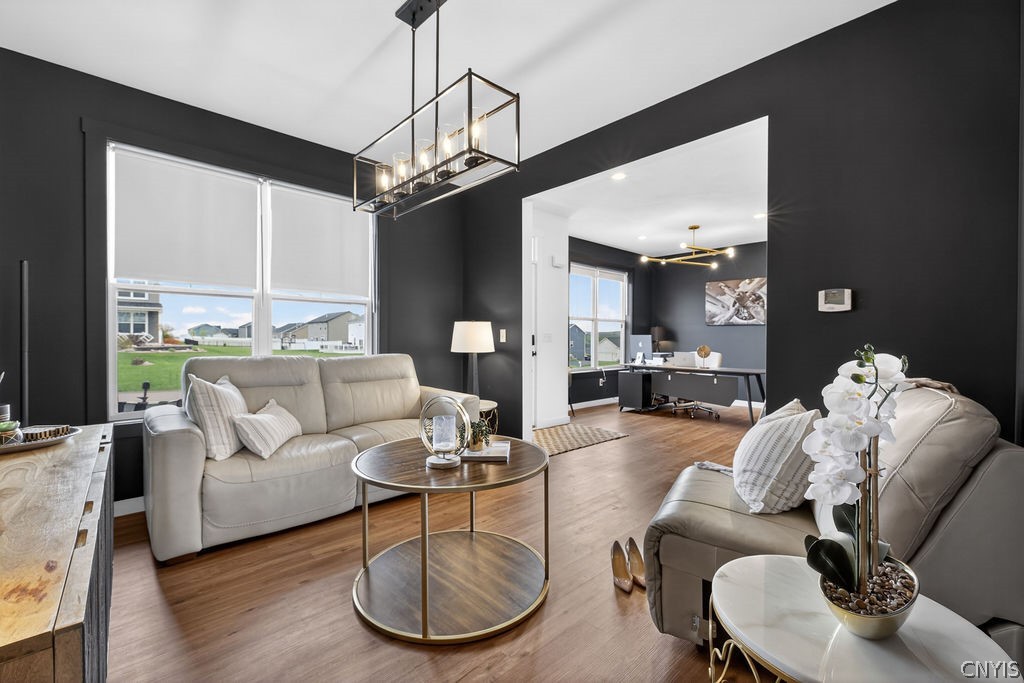 5567 Rolling Meadows