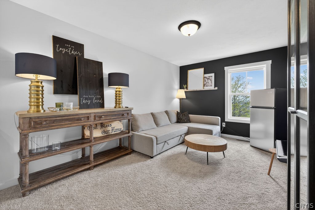 5567 Rolling Meadows