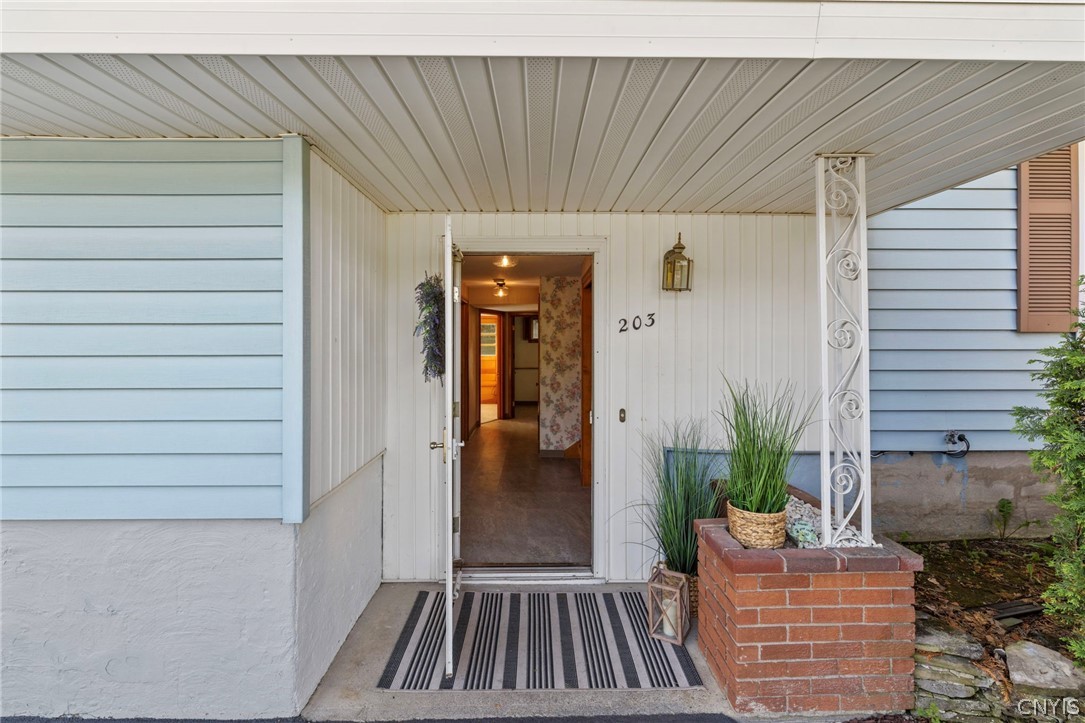 203 Oakridge Drive