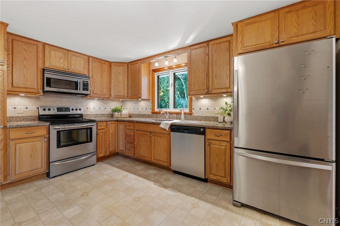 203 Oakridge Drive