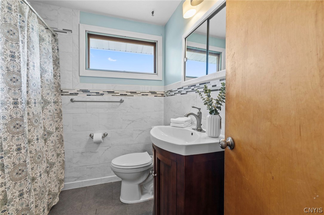 203 Oakridge Drive