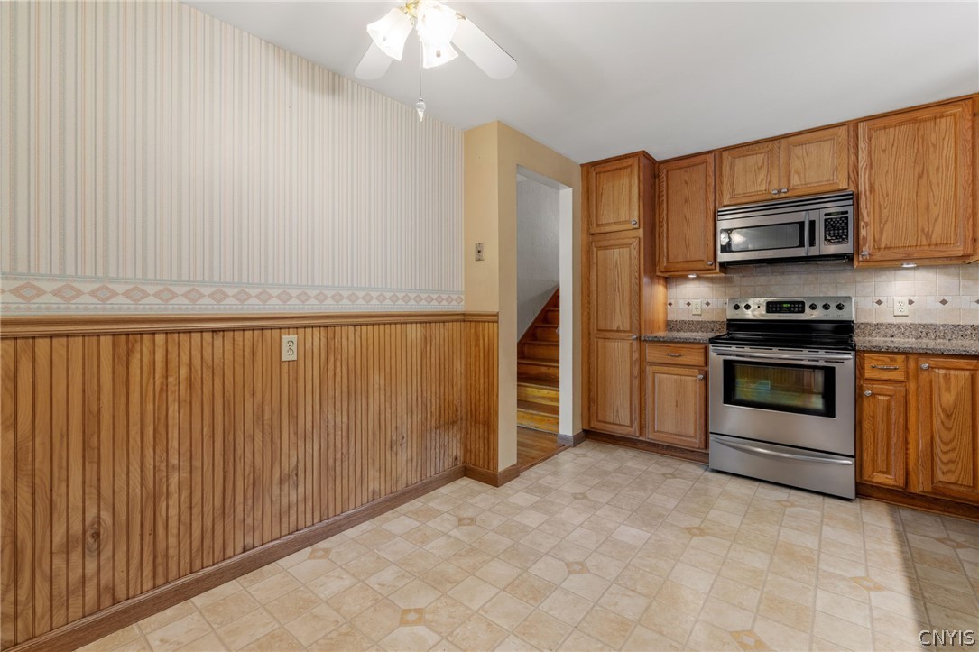 203 Oakridge Drive