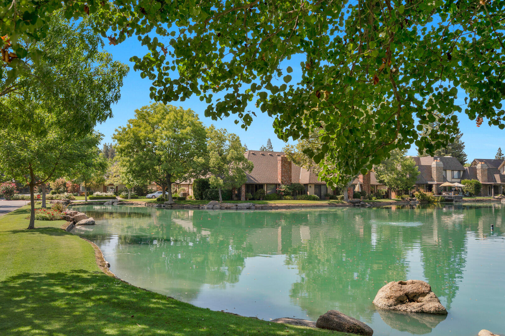 2807 W Downing Court