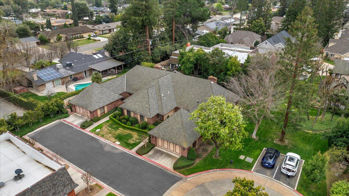 2807 W Downing Court