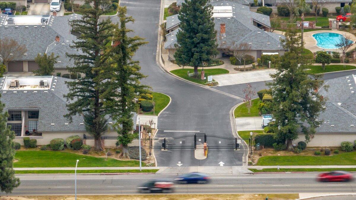 2807 W Downing Court