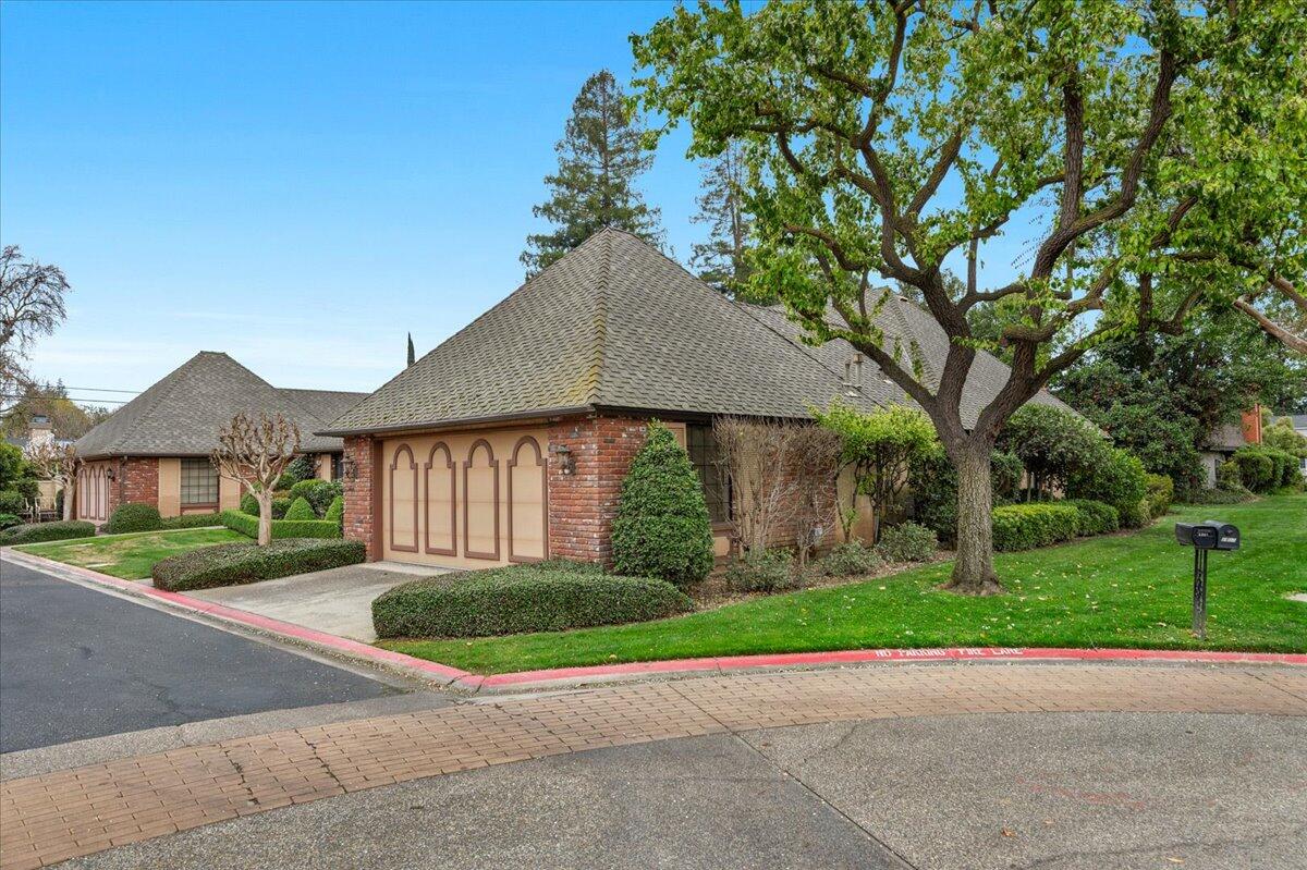 2807 W Downing Court