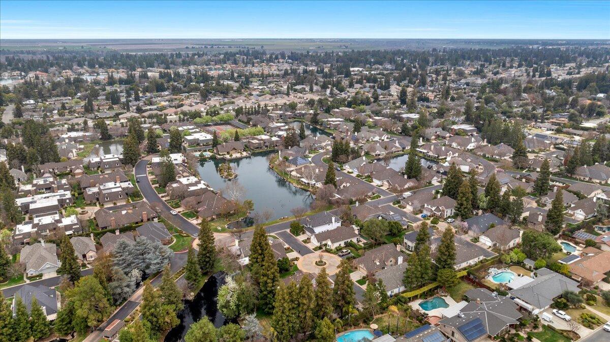 2807 W Downing Court