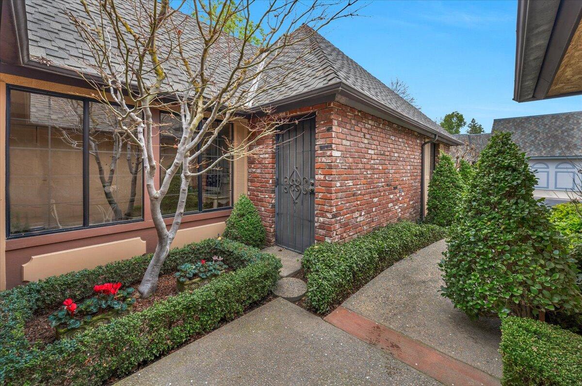 2807 W Downing Court