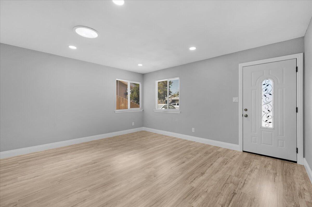 4343 W Princeton Avenue