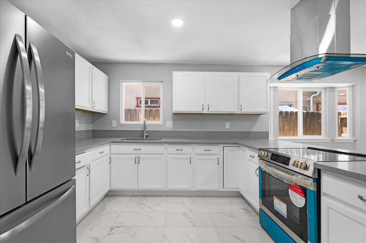 4343 W Princeton Avenue