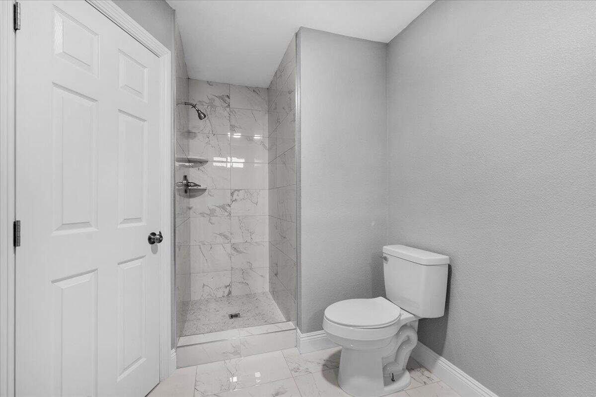 4343 W Princeton Avenue