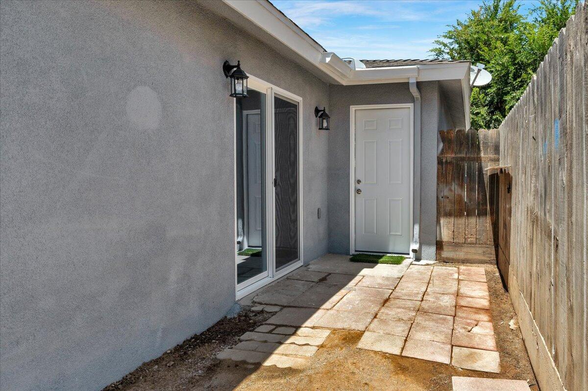 4343 W Princeton Avenue