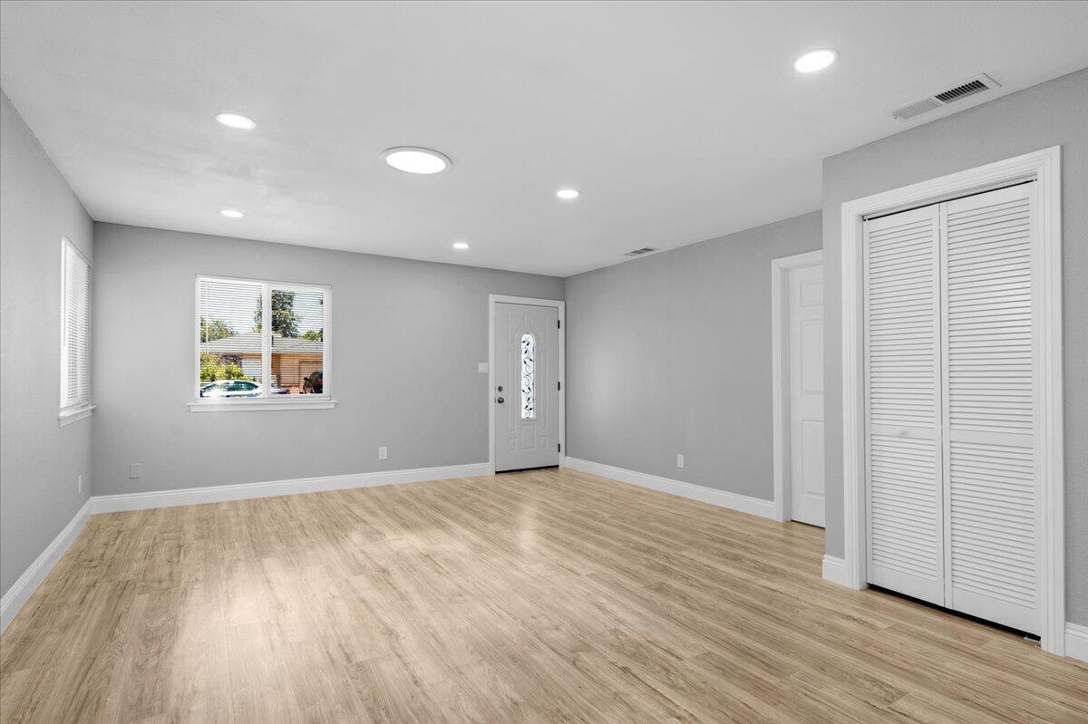 4343 W Princeton Avenue