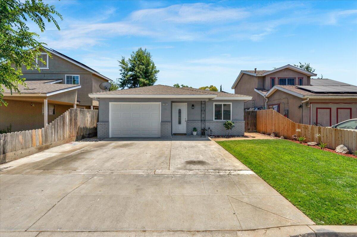 4343 W Princeton Avenue