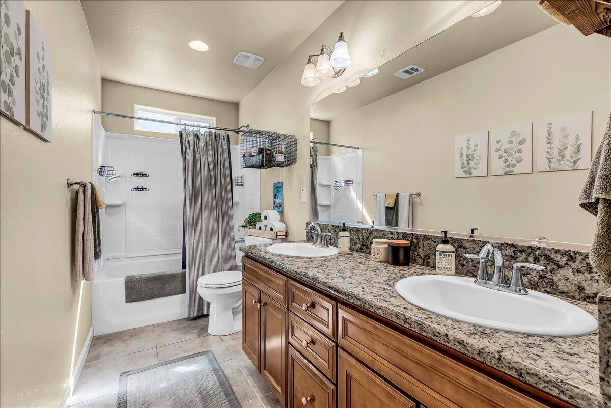 7273 W San Carlos Avenue