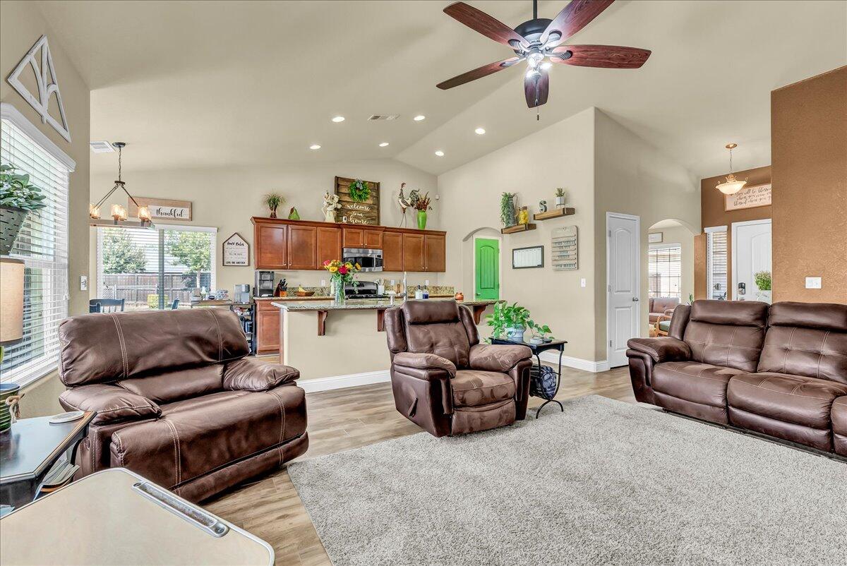 7273 W San Carlos Avenue