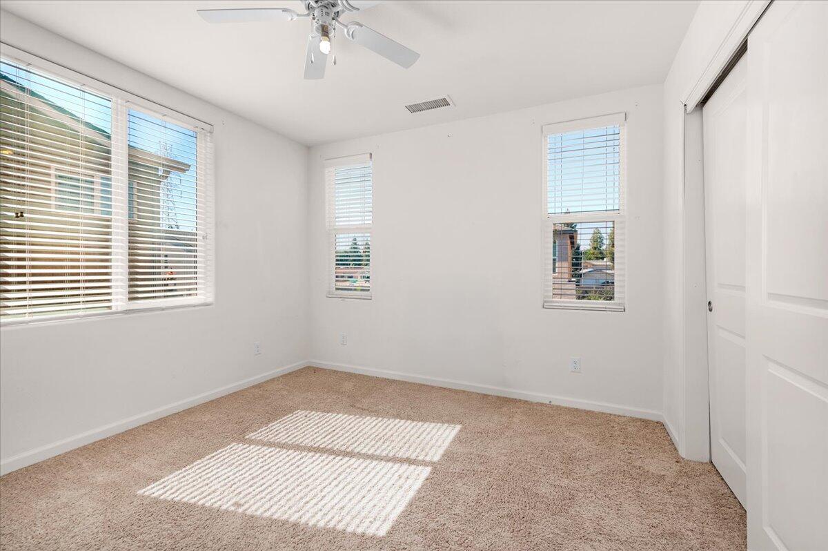 6317 N Alta Vista Lane