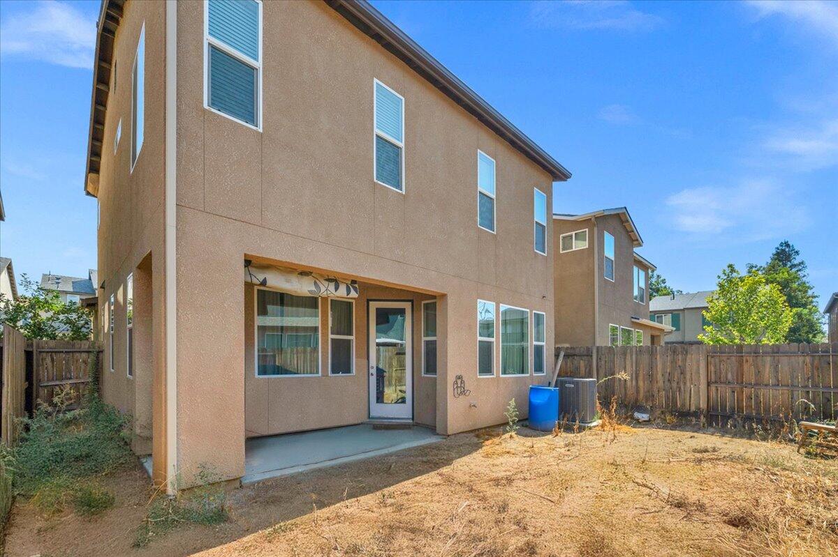 6317 N Alta Vista Lane