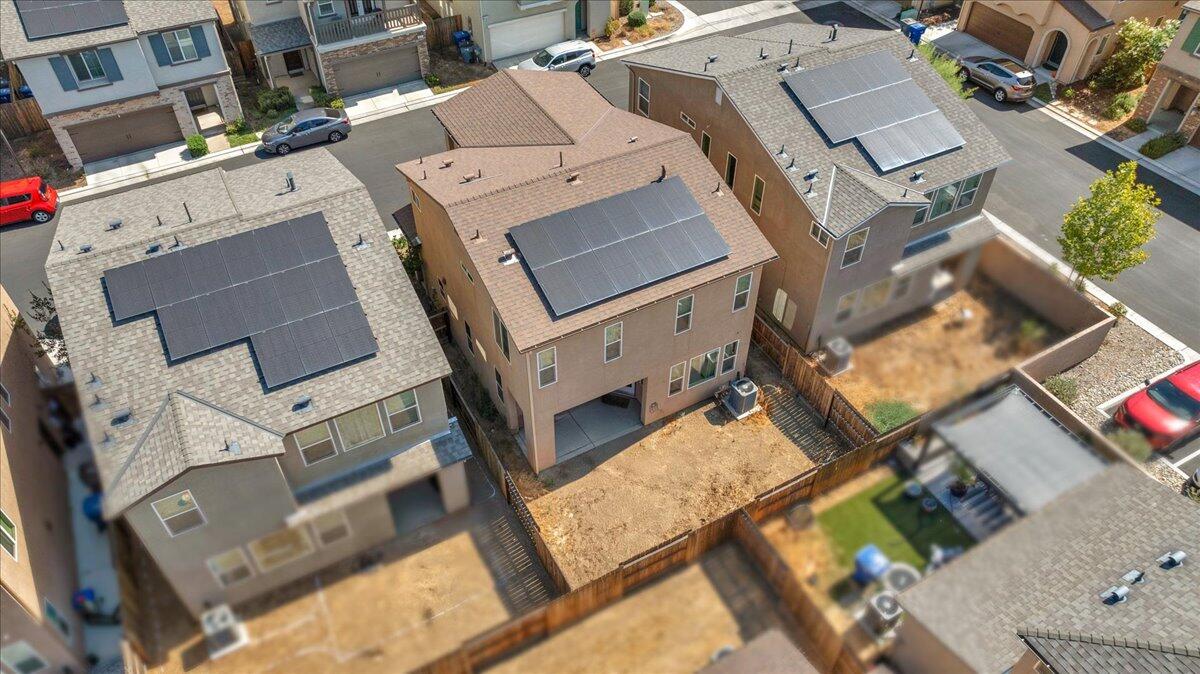 6317 N Alta Vista Lane