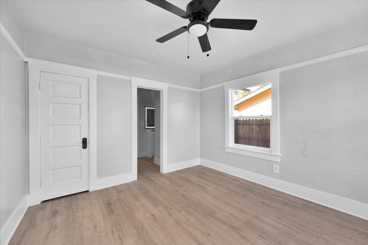 1265 N Safford Avenue