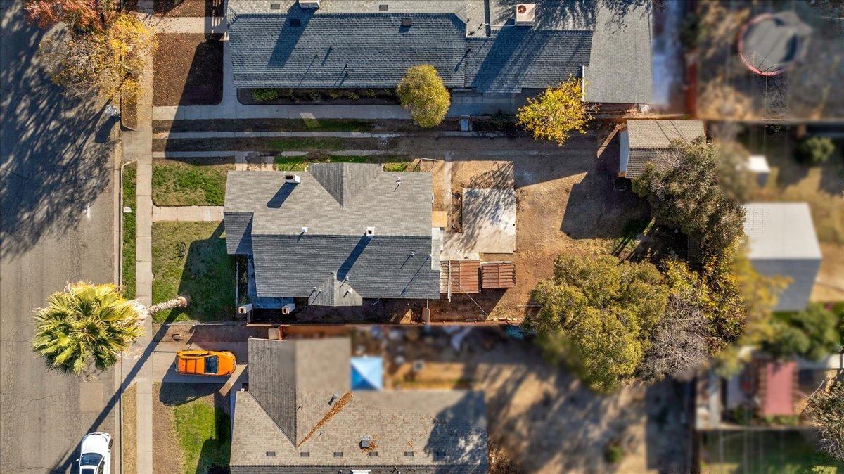 1265 N Safford Avenue