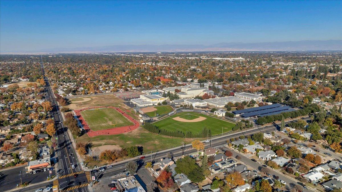 1265 N Safford Avenue