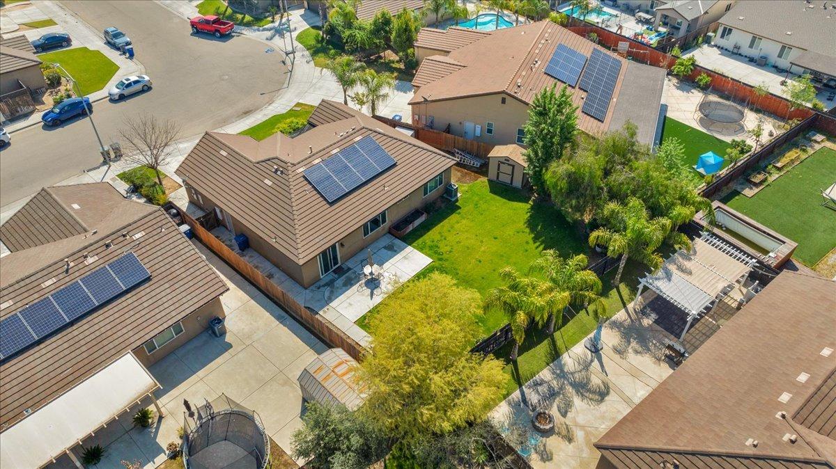 2412 S Inverness Way