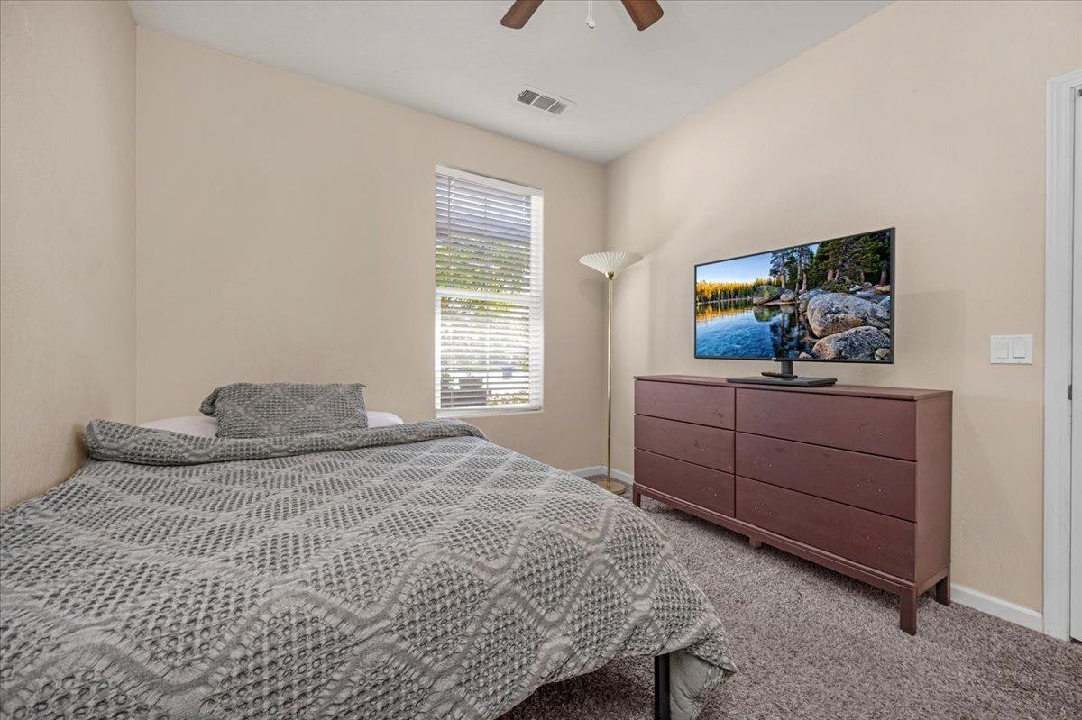 2412 S Inverness Way