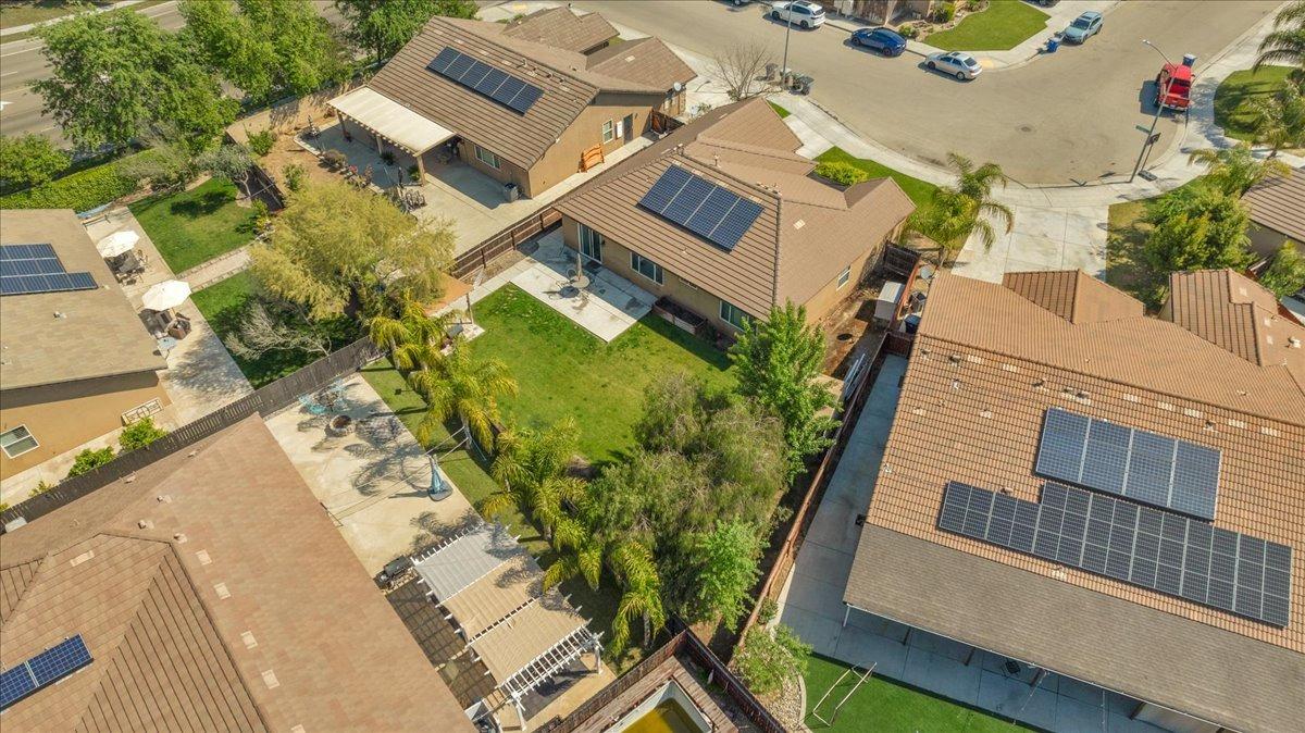 2412 S Inverness Way