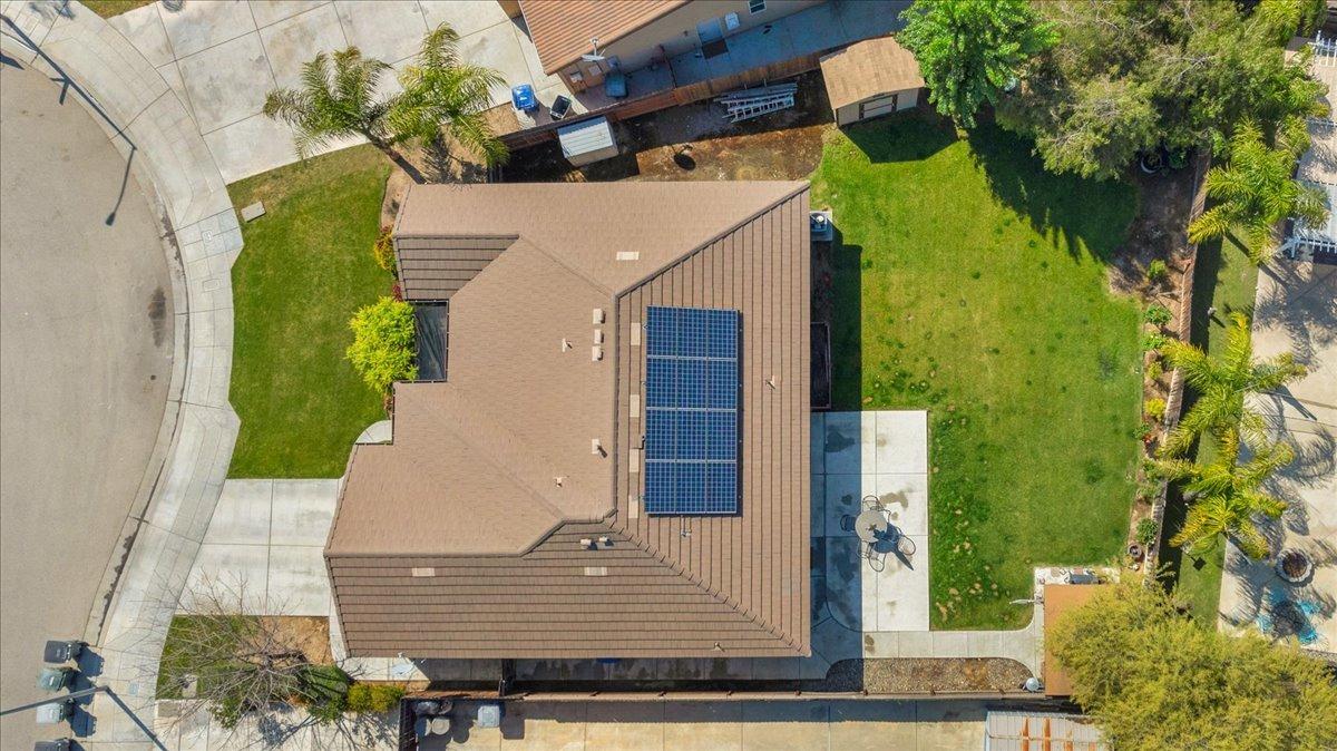 2412 S Inverness Way