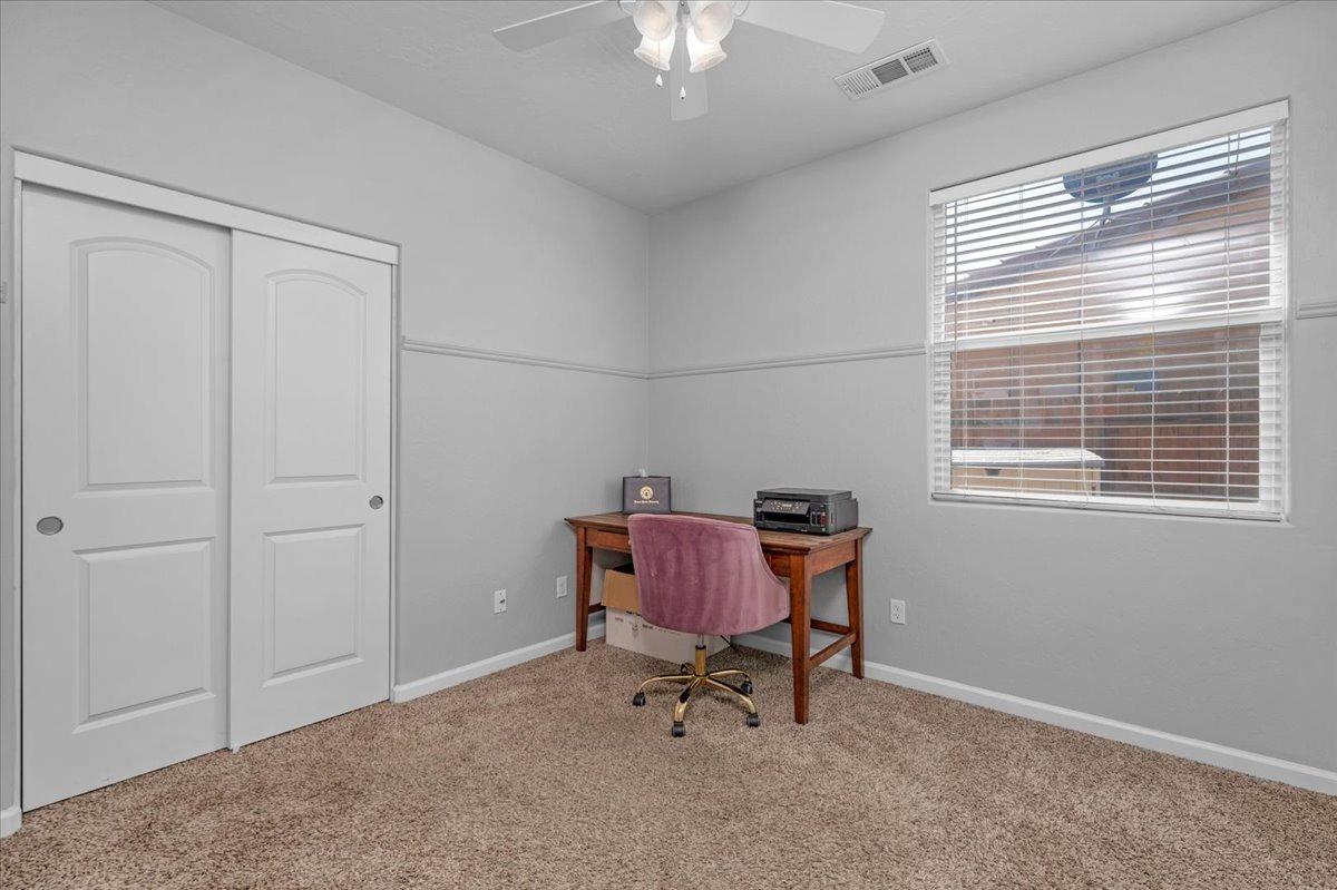 2412 S Inverness Way