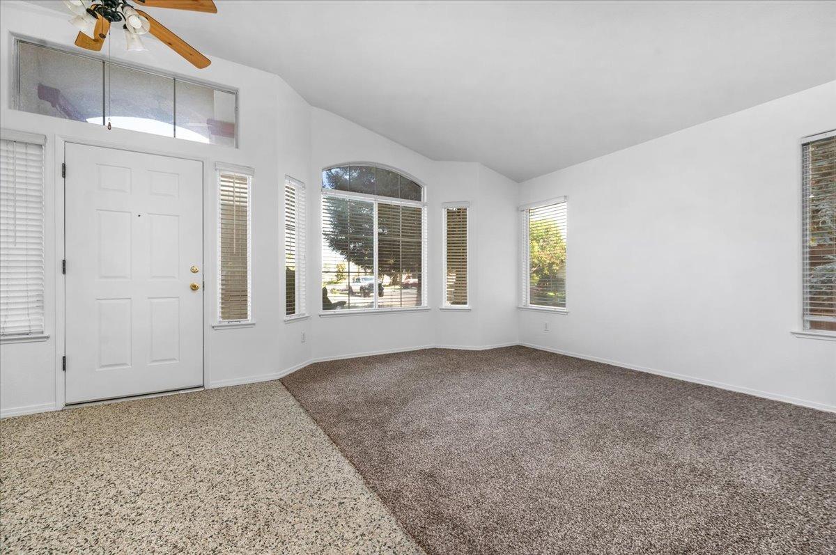 5633 N Delbert Avenue