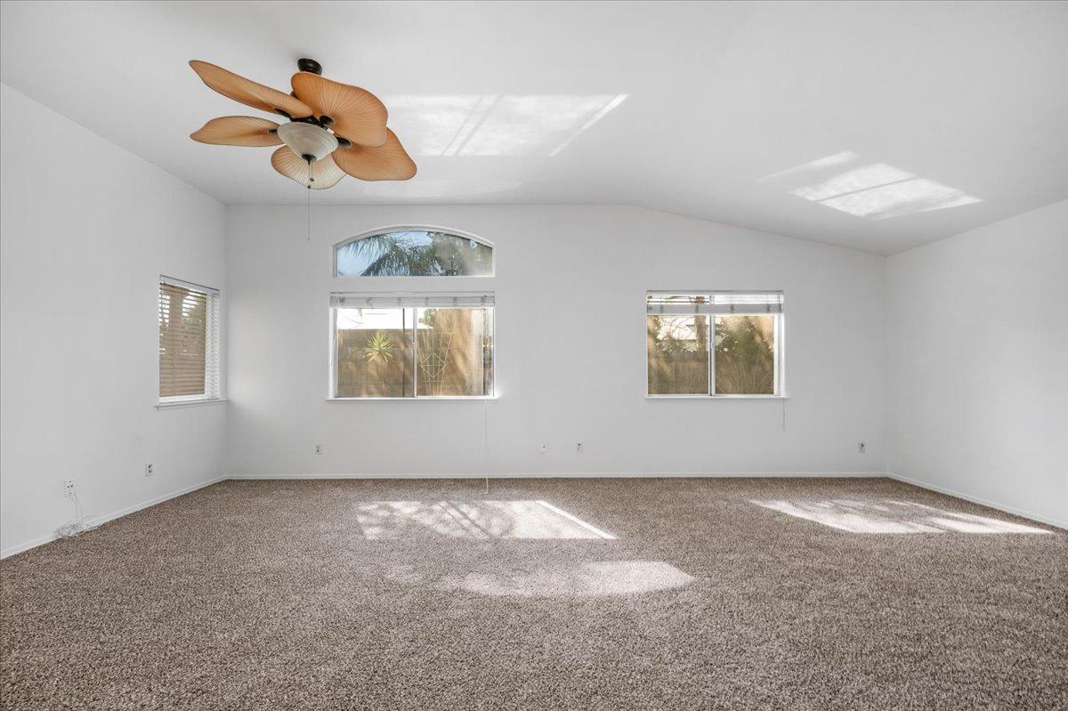 5633 N Delbert Avenue