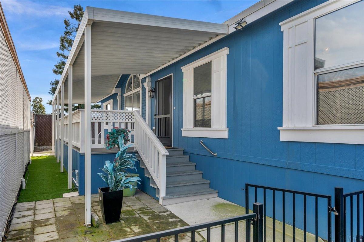 2706 W Ashlan Avenue # 268