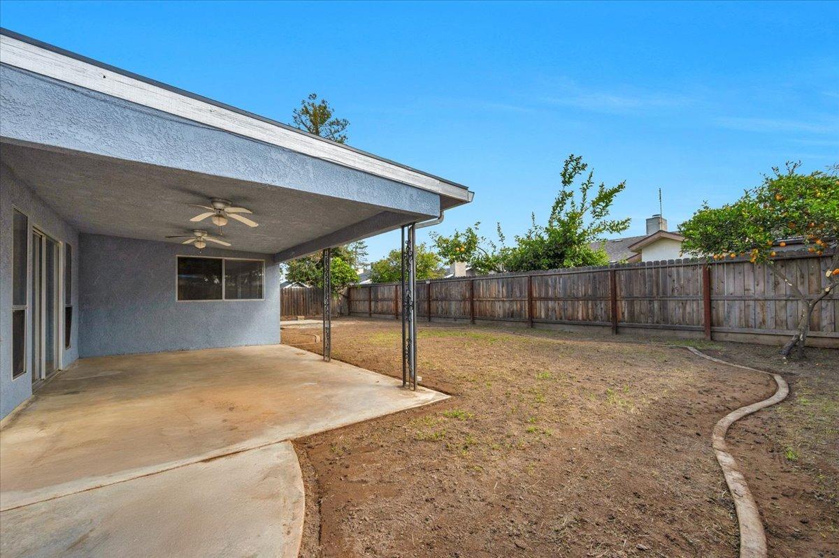 6062 N Constance Avenue