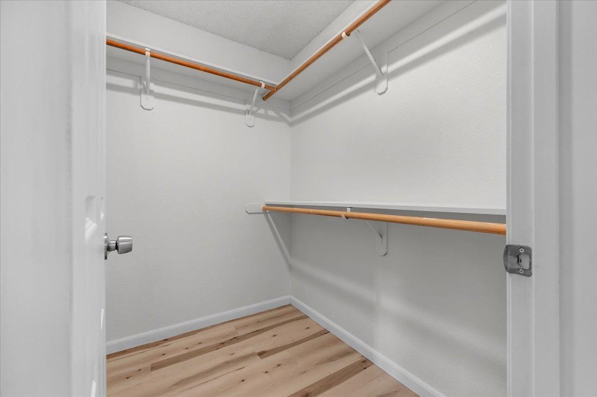 6062 N Constance Avenue