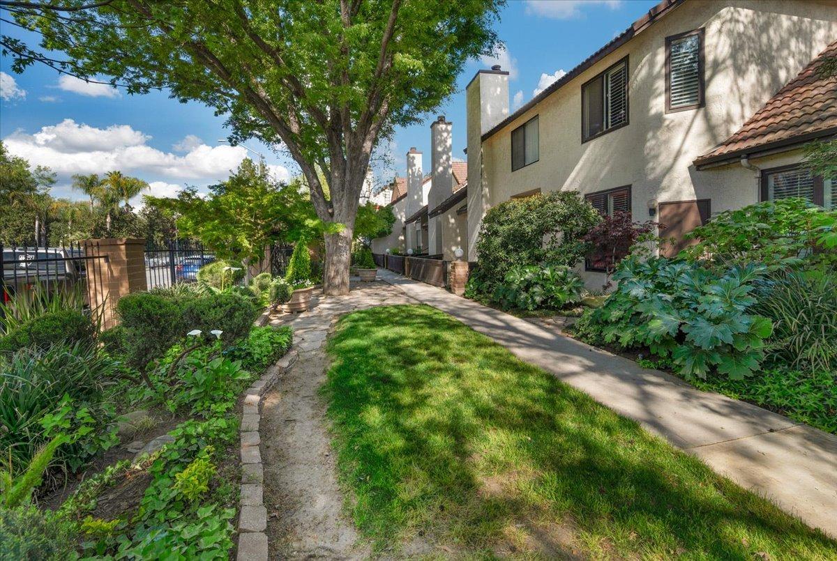 2890 Huntington Boulevard # 108