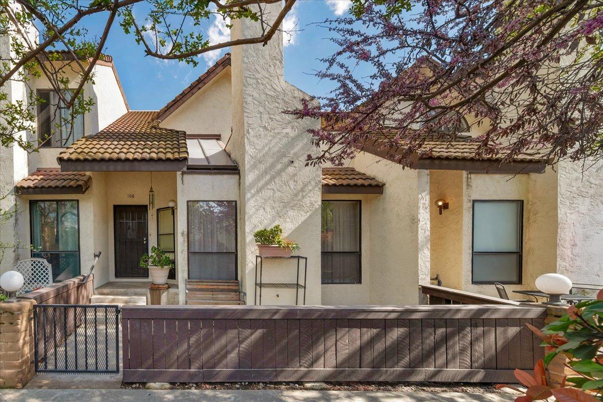 2890 Huntington Boulevard # 108